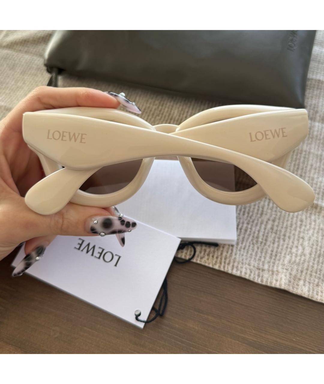 LOEWE Бежевые пластиковые солнцезащитные очки, фото 5