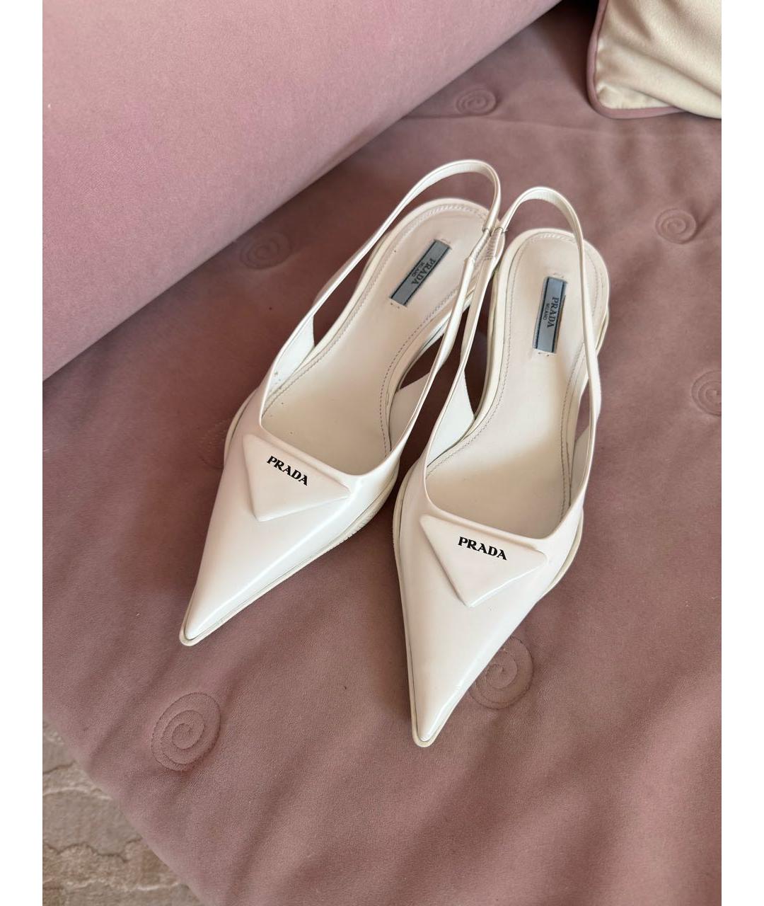 PRADA Белые кожаные туфли, фото 2