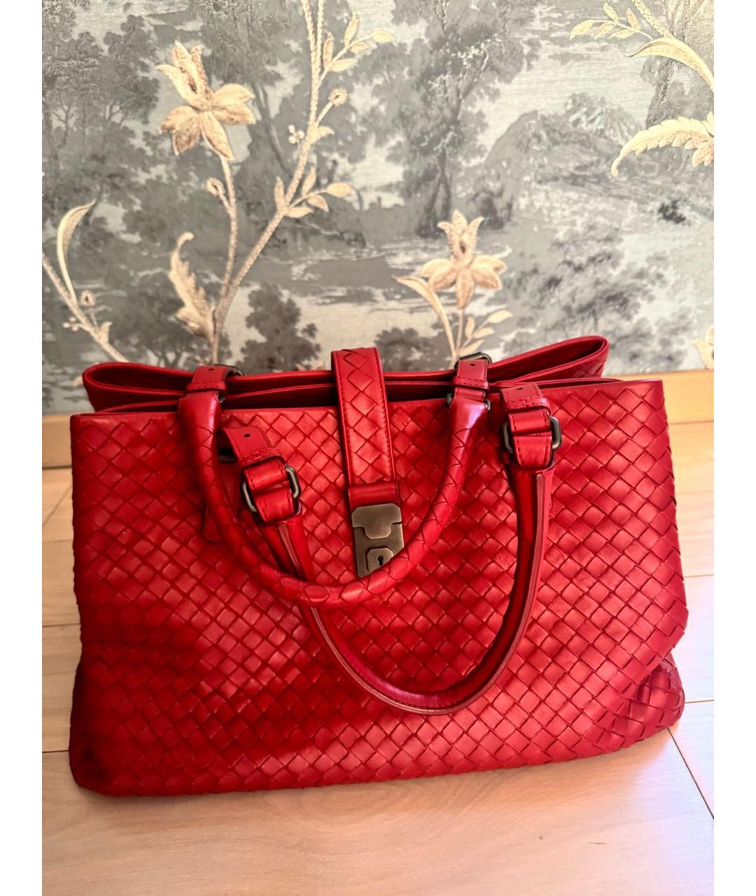 BOTTEGA VENETA Бордовая кожаная сумка тоут, фото 2