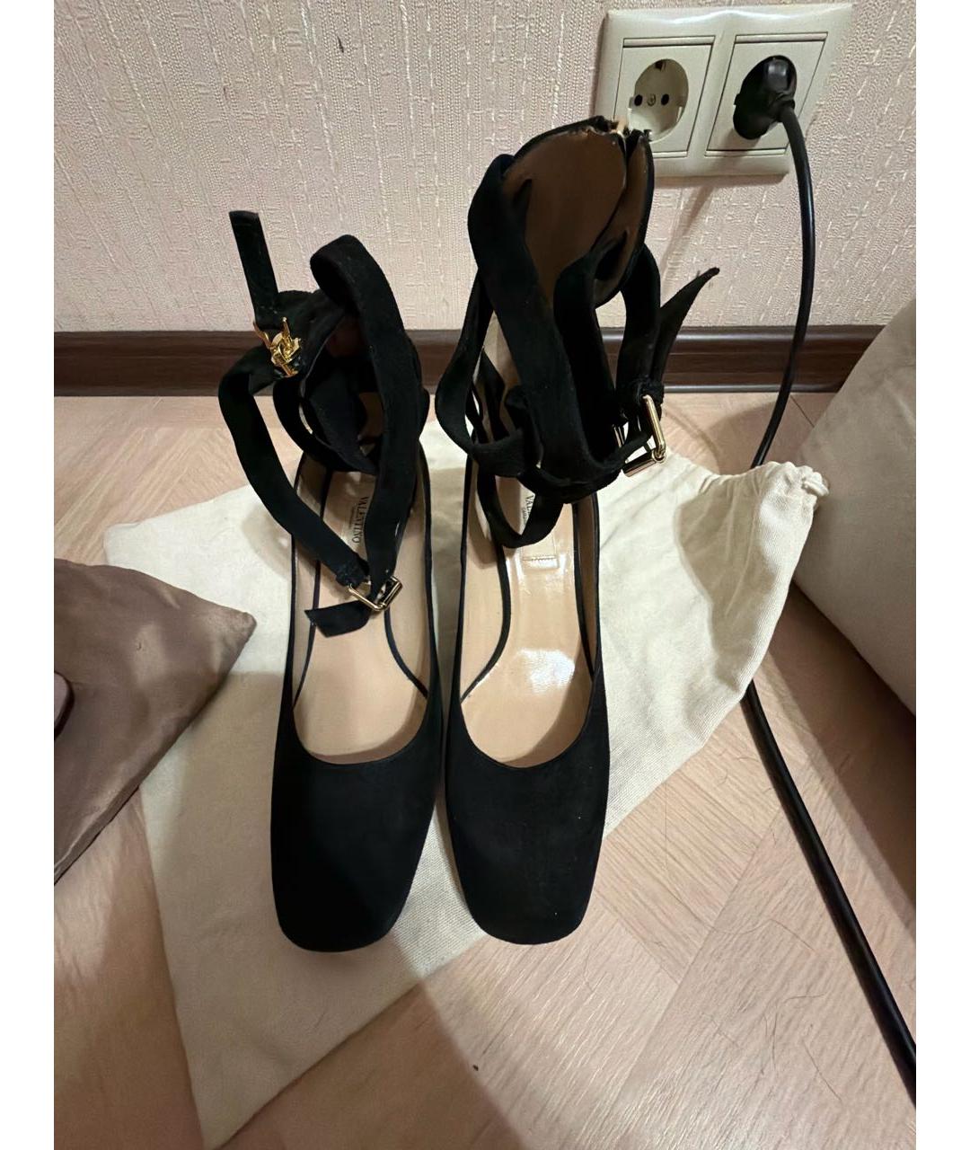VALENTINO Черные замшевые туфли, фото 2