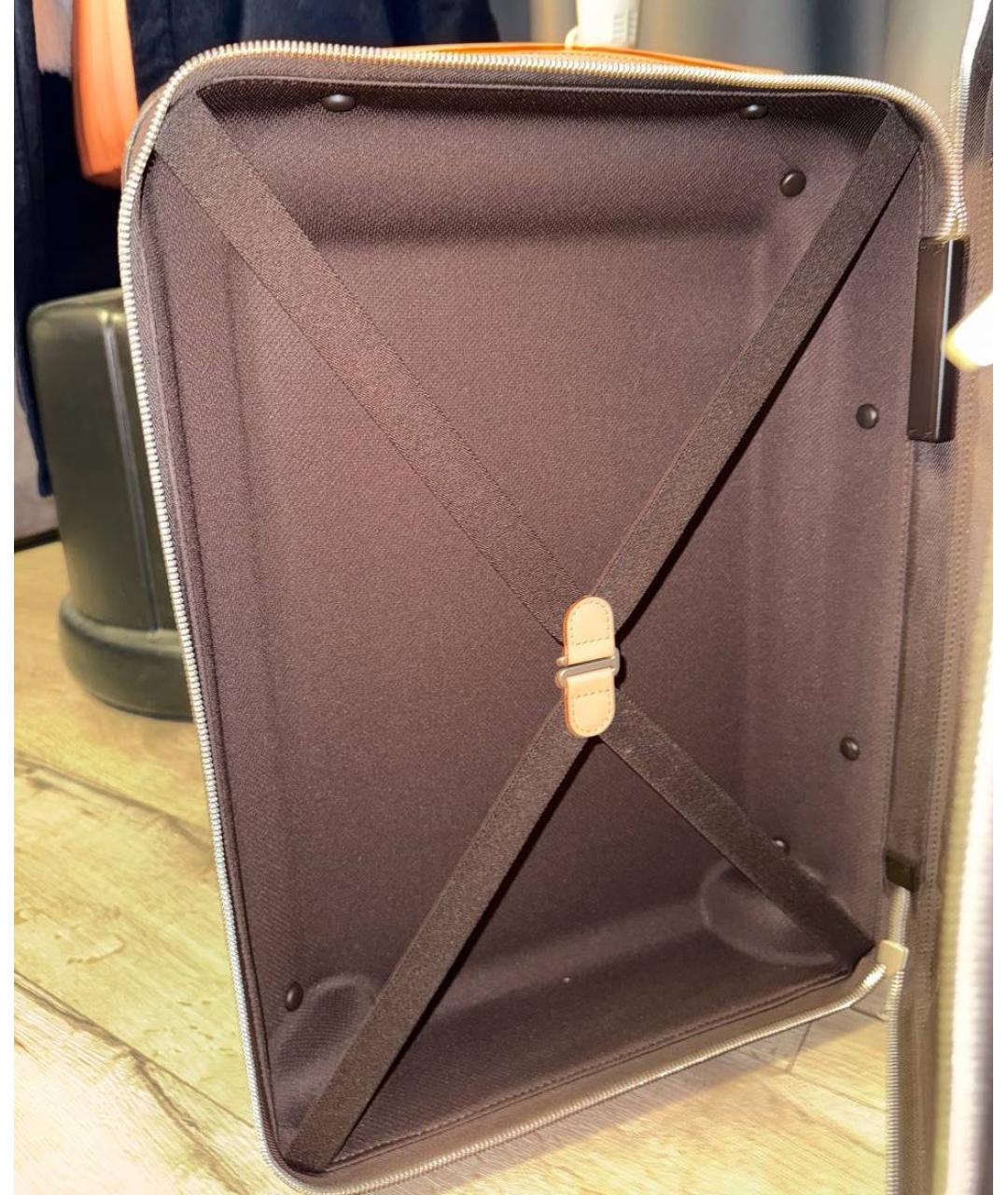 LOUIS VUITTON Коричневый кожаный чемодан, фото 4