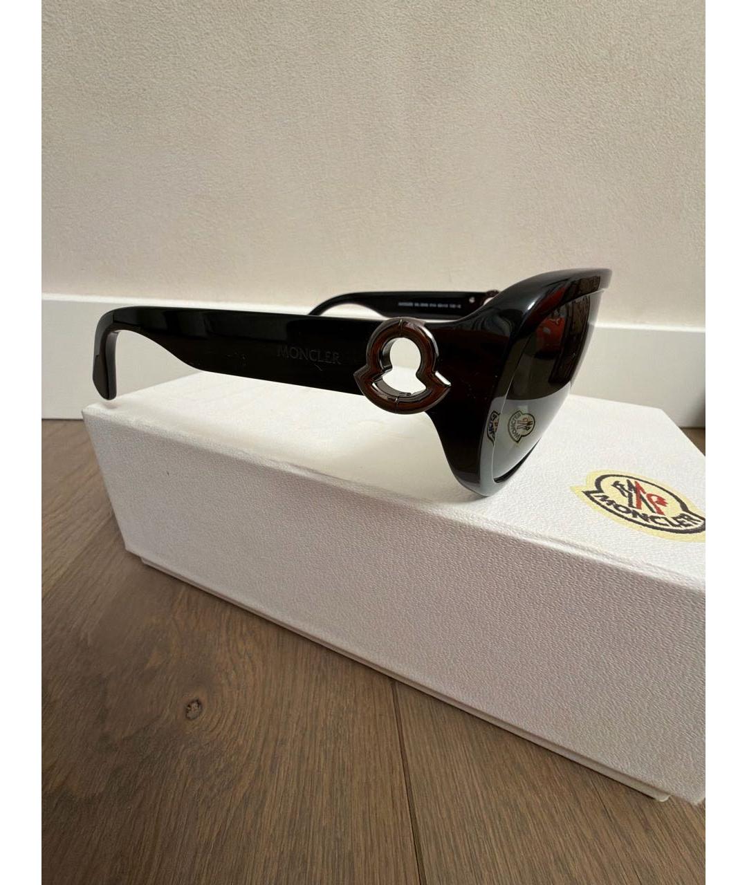 MONCLER Черные пластиковые солнцезащитные очки, фото 3