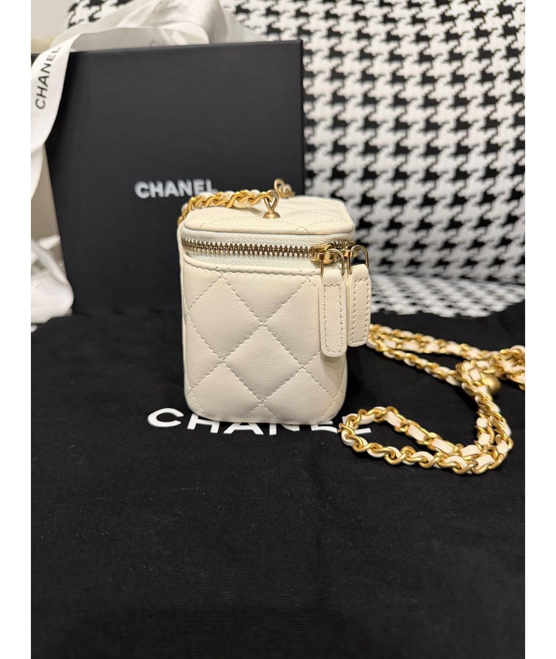 CHANEL Белая кожаная сумка через плечо, фото 3