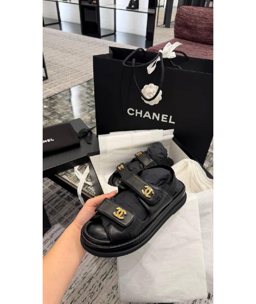 CHANEL Черные кожаные сандалии, фото 4