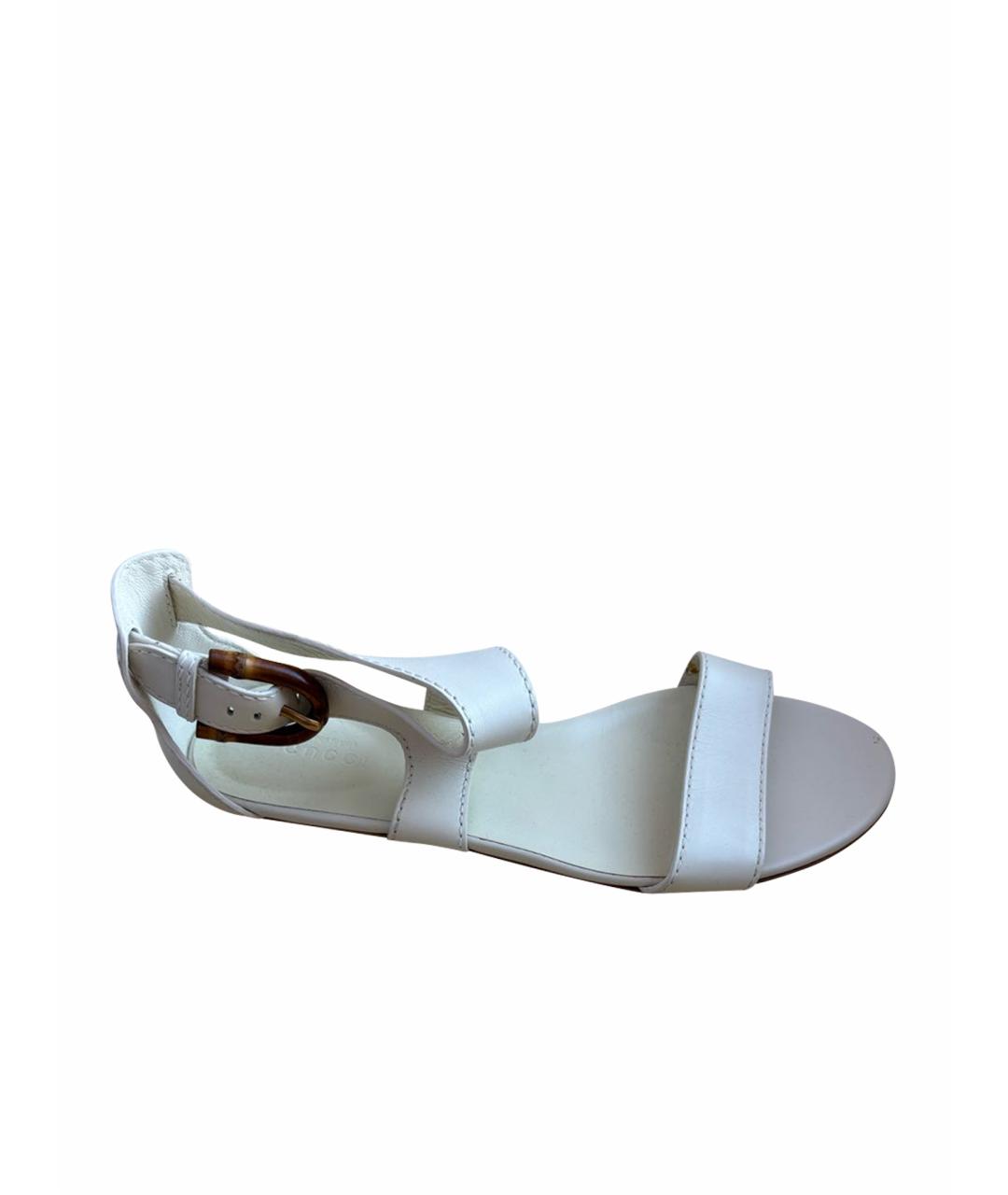 GUCCI Белые кожаные босоножки, фото 1