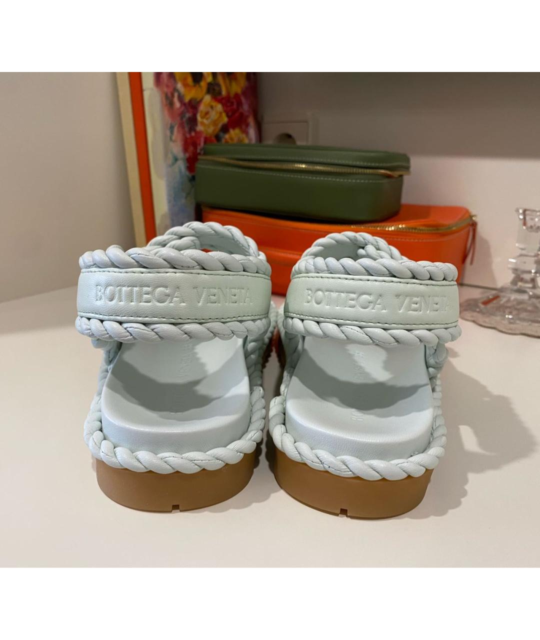 BOTTEGA VENETA Белые кожаные сандалии, фото 5