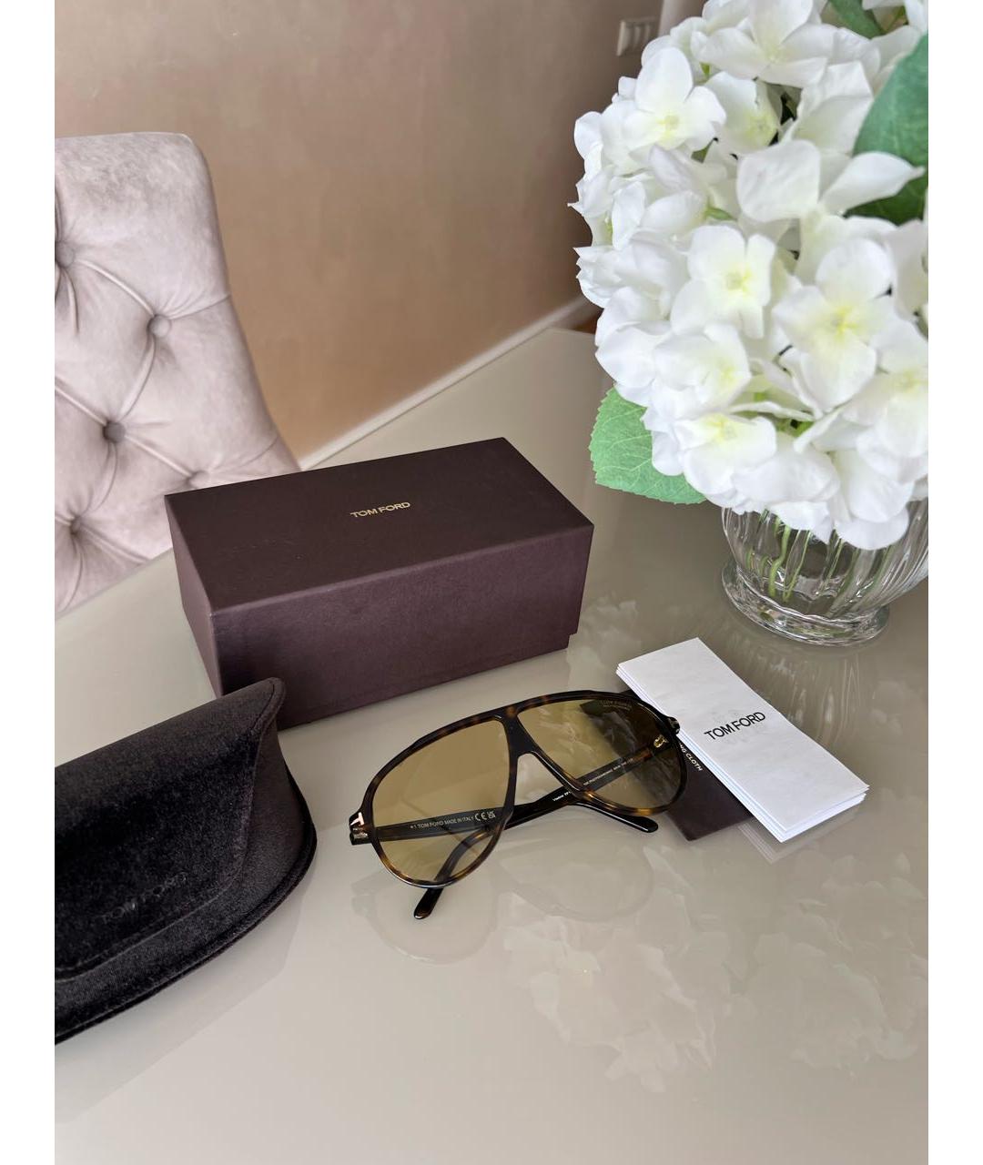 TOM FORD Коричневые пластиковые солнцезащитные очки, фото 3