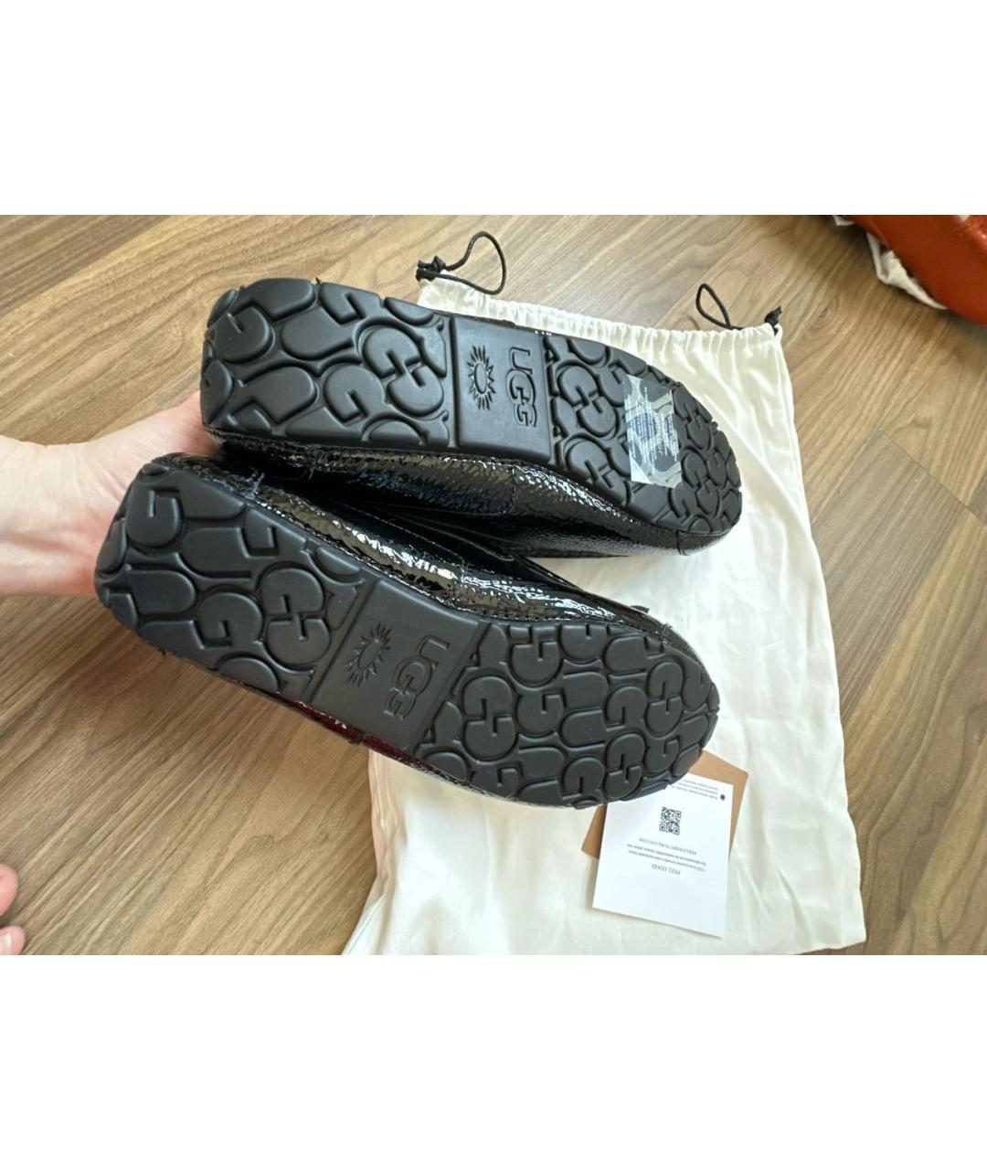 UGG AUSTRALIA Черные мокасины из лакированной кожи, фото 3