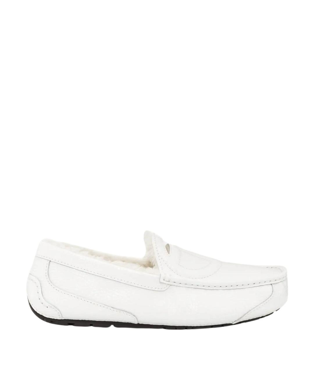 UGG AUSTRALIA Белые мокасины из лакированной кожи, фото 1