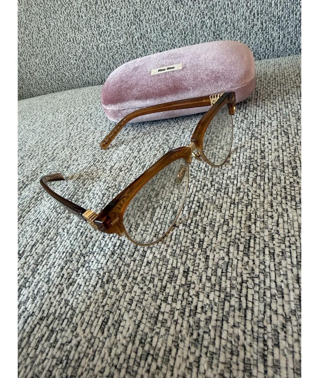 MIU MIU Коричневые пластиковые солнцезащитные очки, фото 6