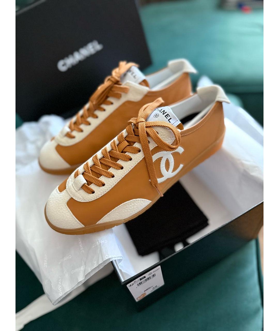 CHANEL Горчичные кожаные кеды, фото 5