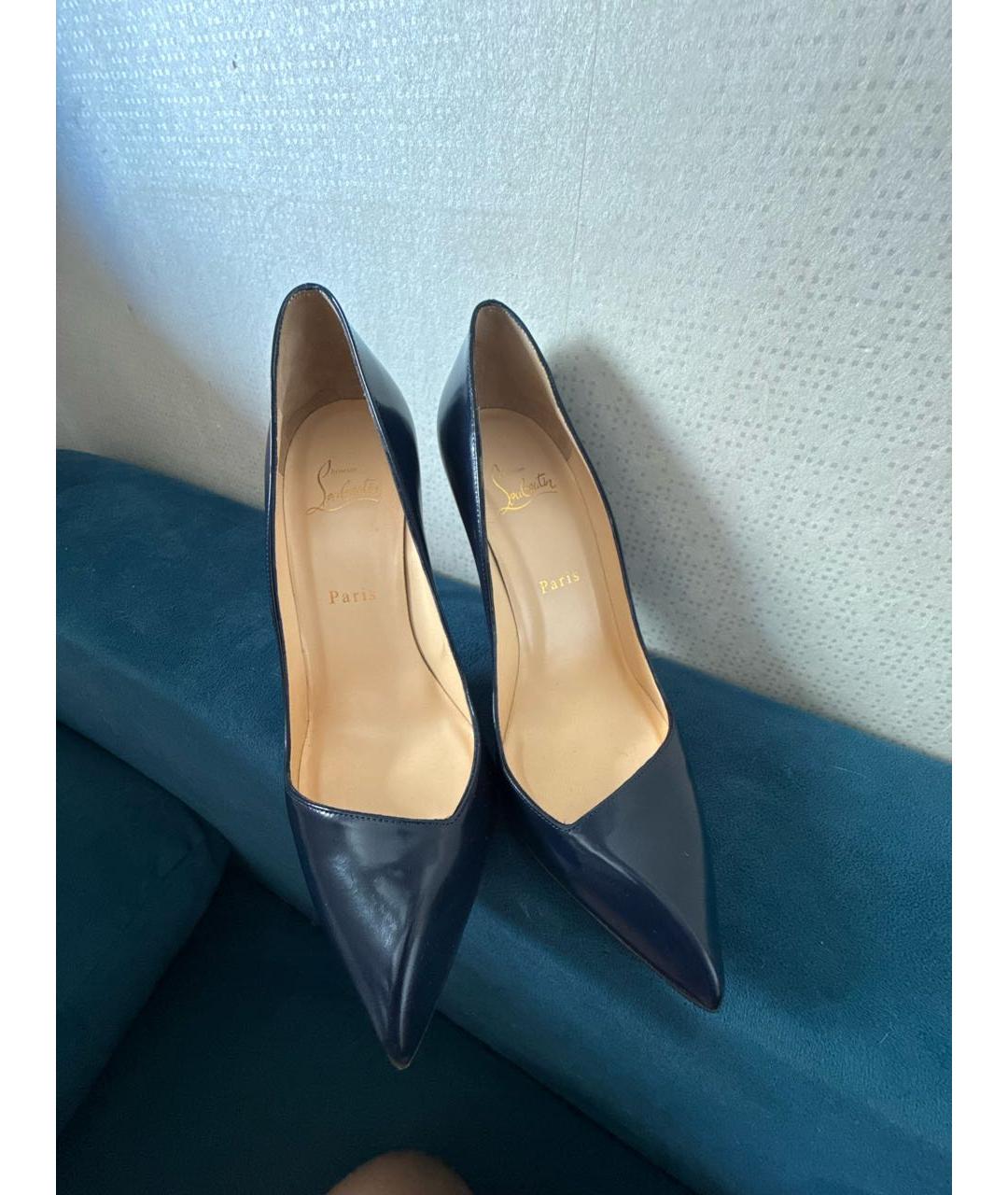 CHRISTIAN LOUBOUTIN Темно-синие туфли из лакированной кожи, фото 2