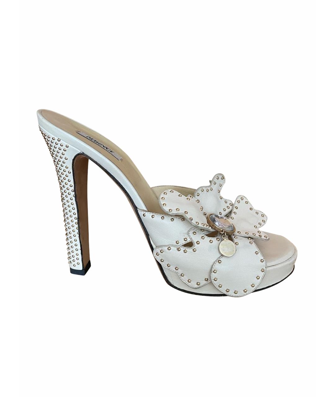 VERSACE Бежевые кожаные босоножки, фото 1