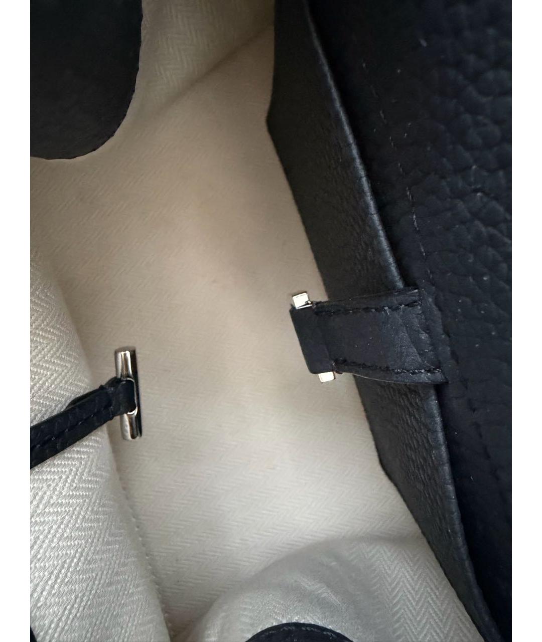 THE ROW Черная кожаная сумка с короткими ручками, фото 7