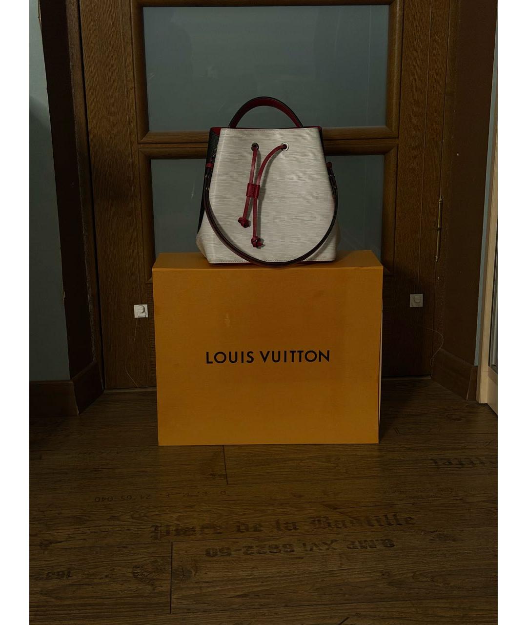 LOUIS VUITTON Белая кожаная сумка тоут, фото 2