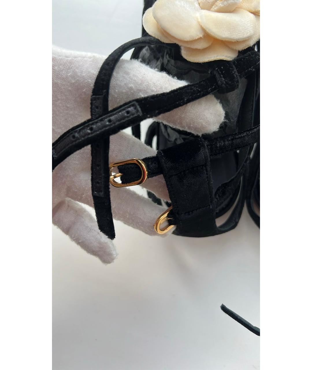 CHANEL Черные замшевые сандалии, фото 2