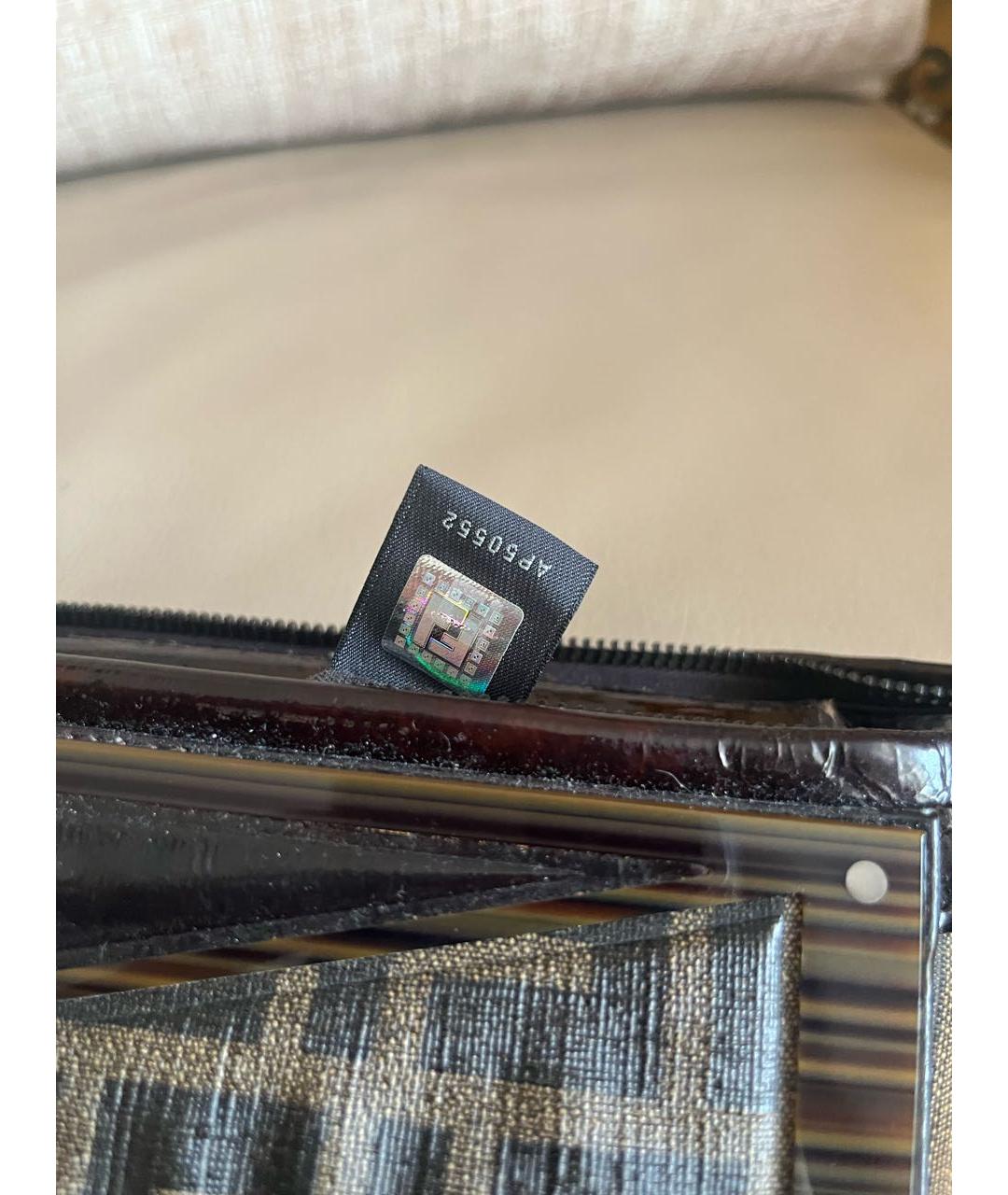 FENDI Коричневая сумка с короткими ручками из лакированной кожи, фото 5