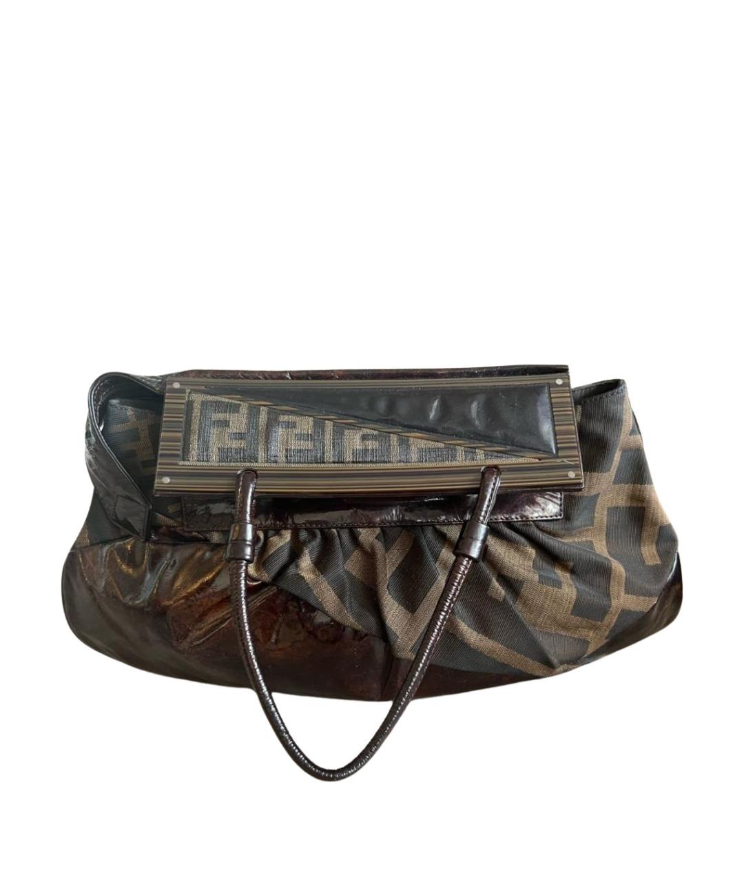 FENDI Коричневая сумка с короткими ручками из лакированной кожи, фото 1