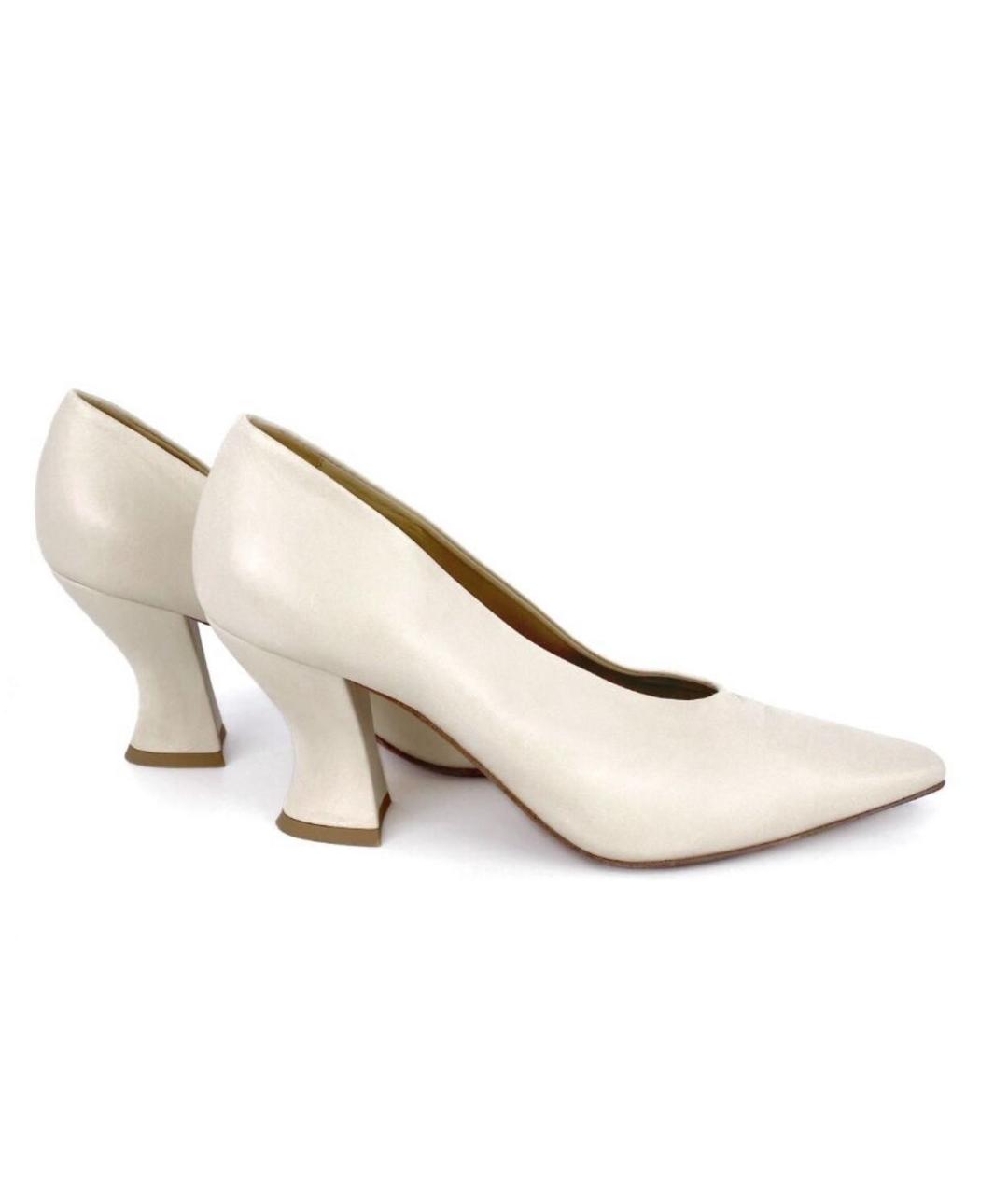 BOTTEGA VENETA Бежевые кожаные туфли, фото 5