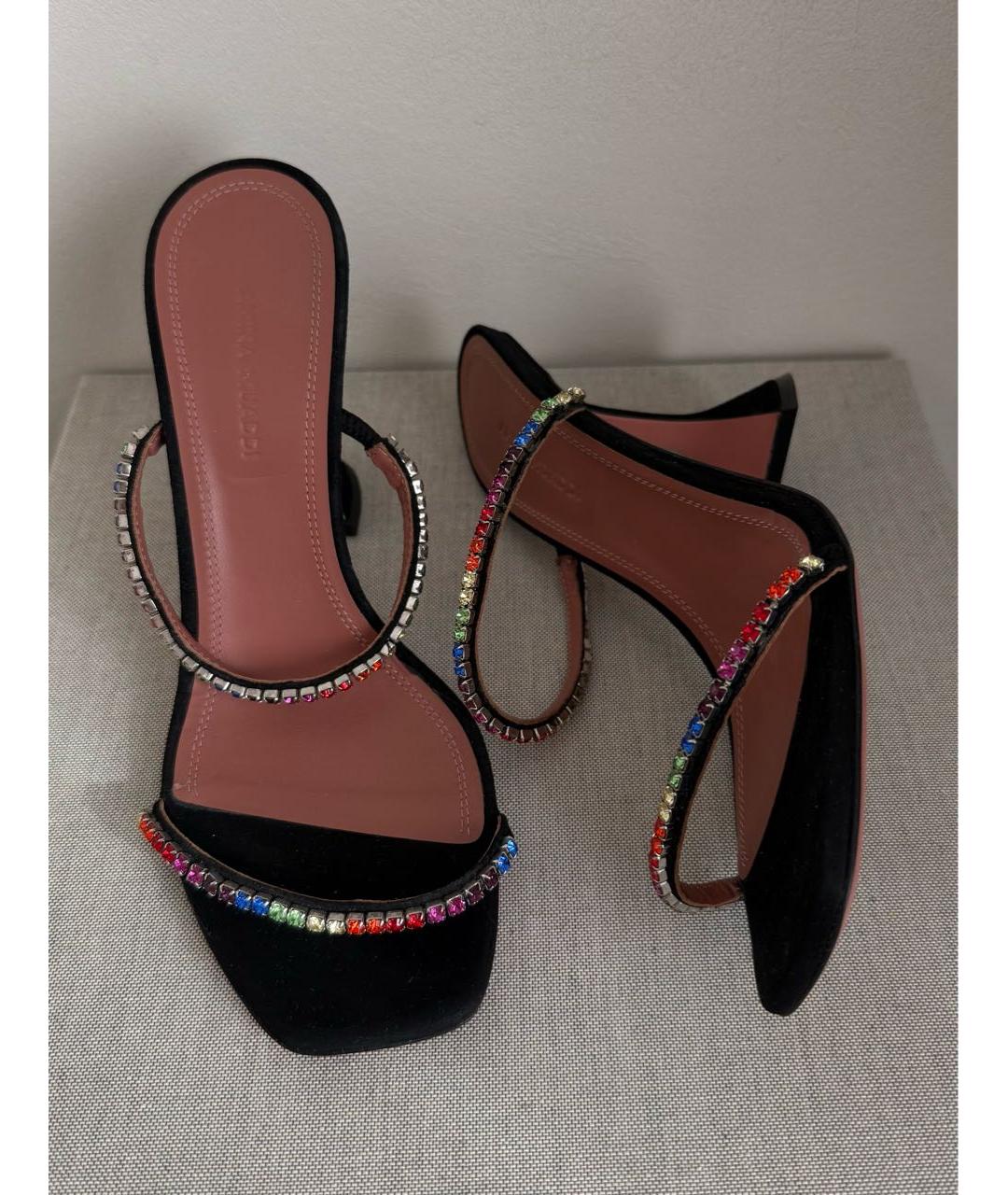 Amina Muaddi Черные замшевые босоножки, фото 3