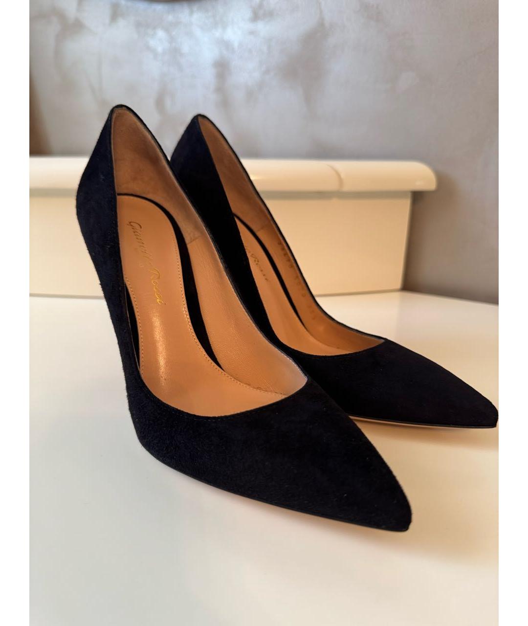 GIANVITO ROSSI Черные замшевые туфли, фото 3