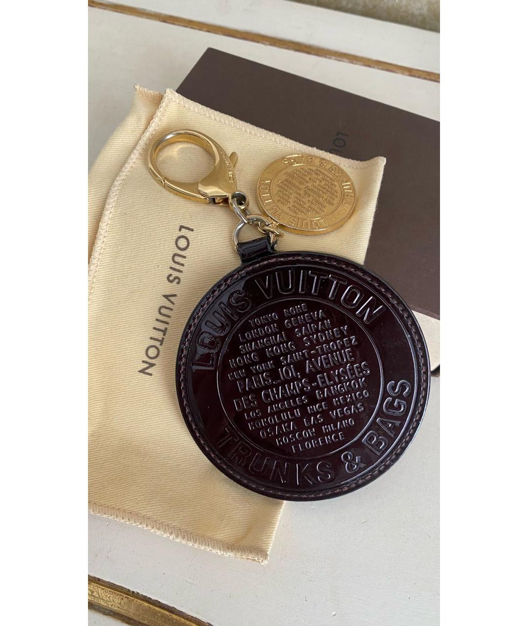 LOUIS VUITTON Бордовый брелок, фото 5