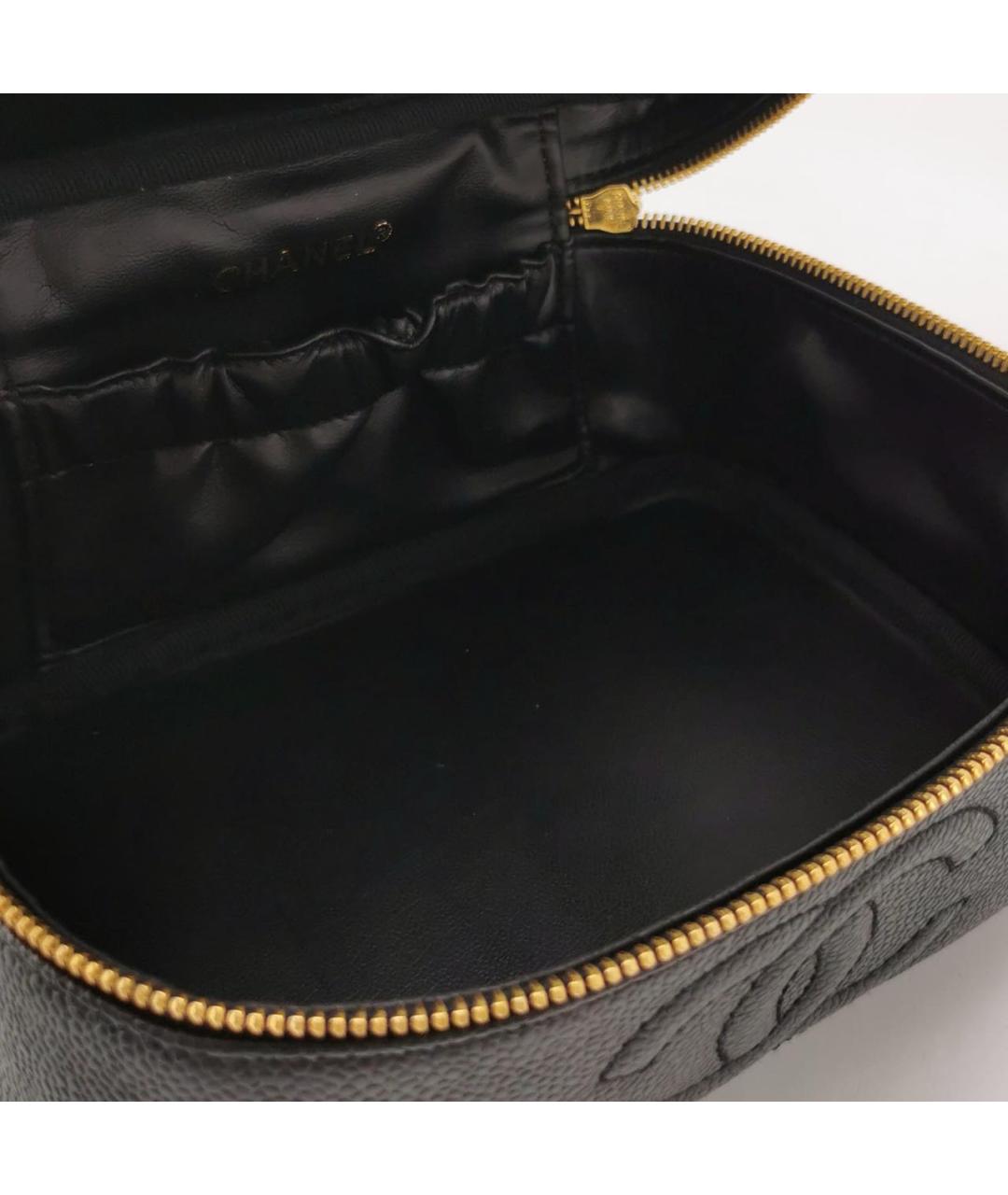 CHANEL Черная кожаная сумка с короткими ручками, фото 4