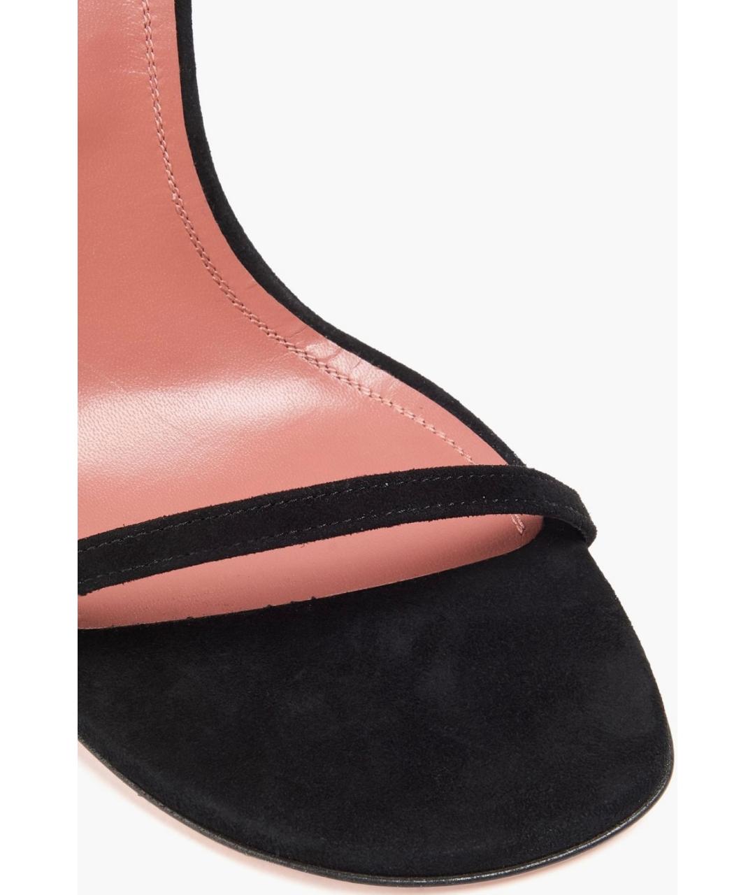 Amina Muaddi Черные замшевые босоножки, фото 4