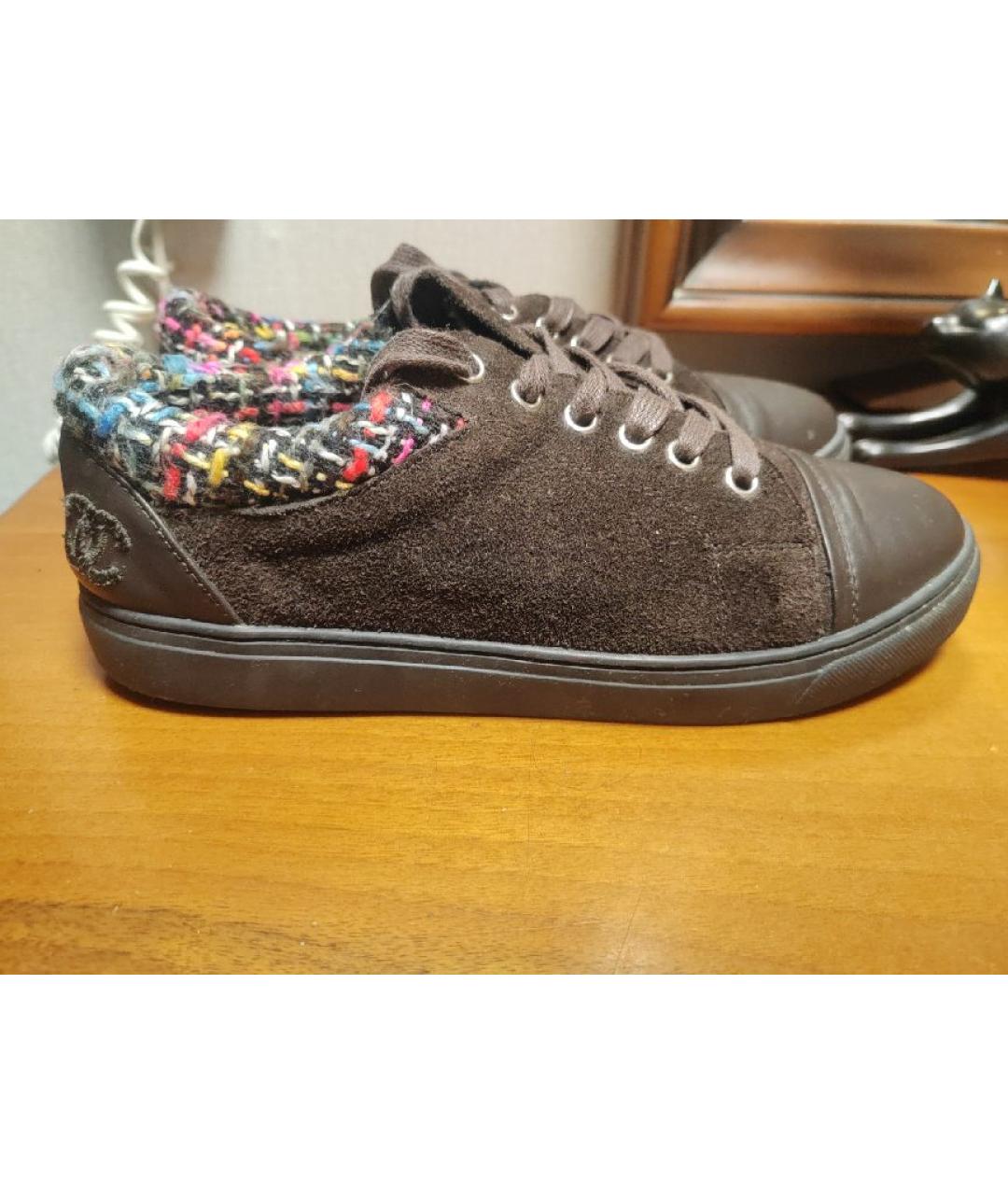 CHANEL Коричневые замшевые кеды, фото 7