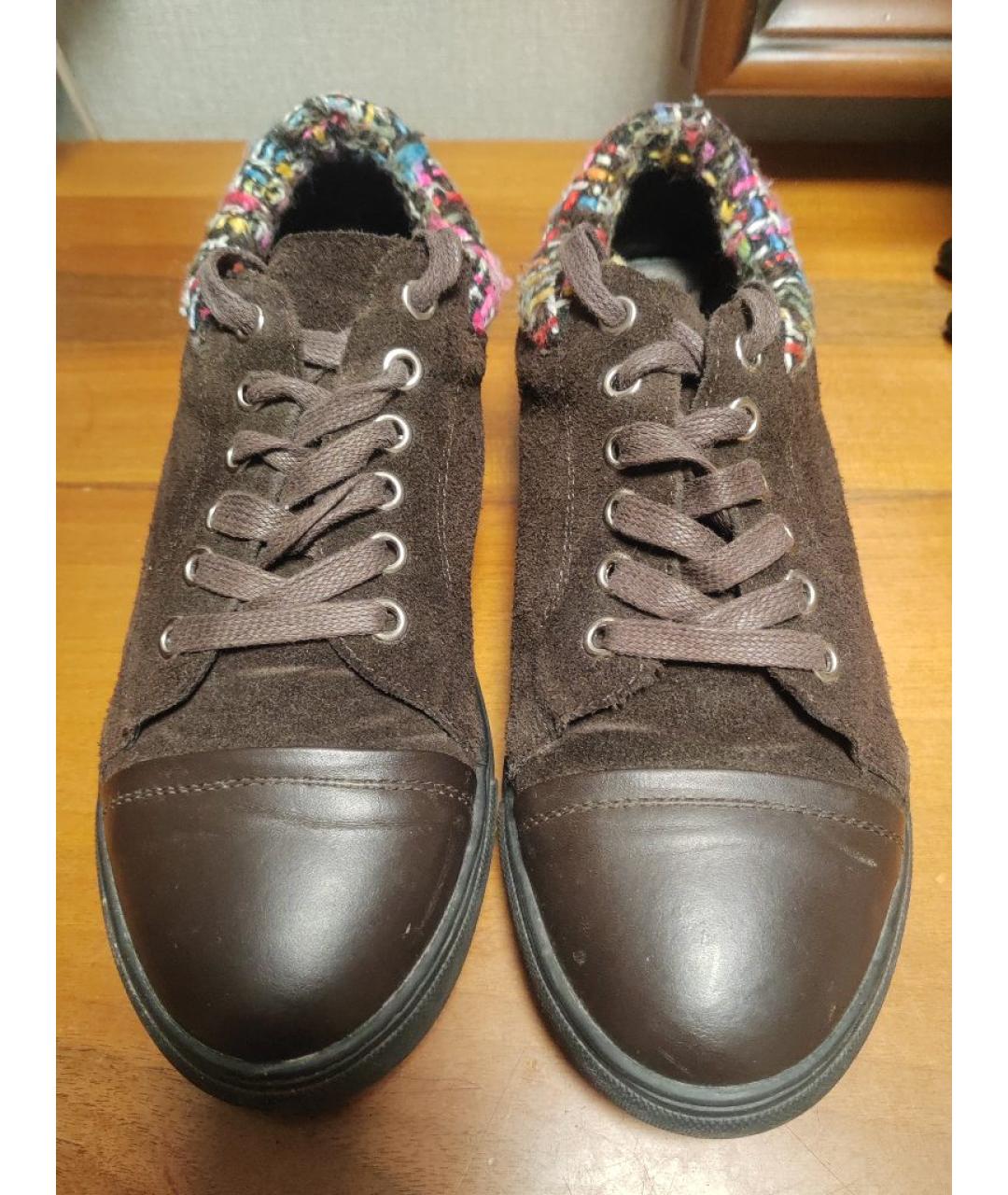 CHANEL Коричневые замшевые кеды, фото 2