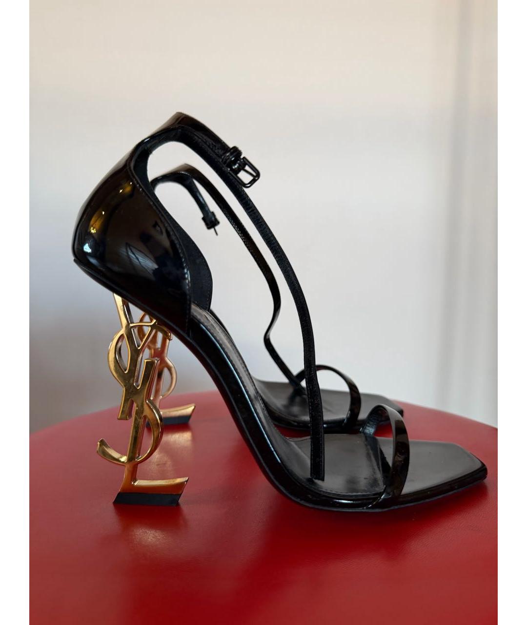 SAINT LAURENT Черные босоножки из лакированной кожи, фото 9