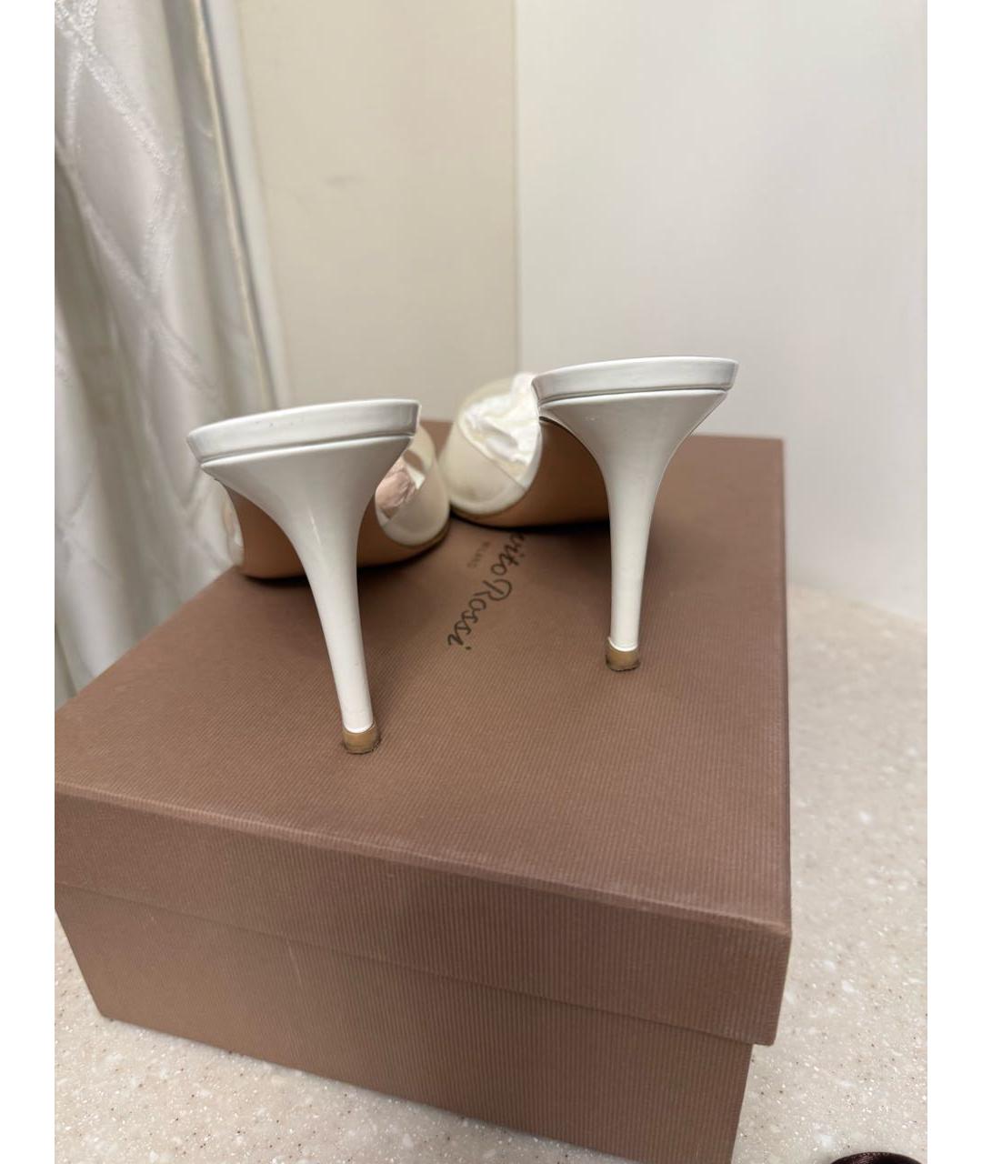 GIANVITO ROSSI Белые кожаные лодочки на низком каблуке, фото 8