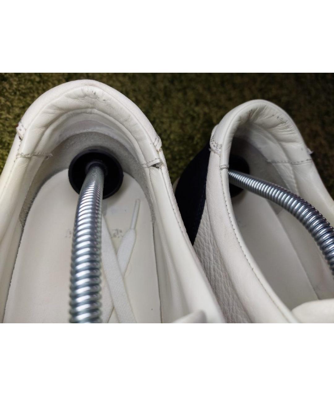 MONCLER Белые кожаные низкие кроссовки / кеды, фото 4