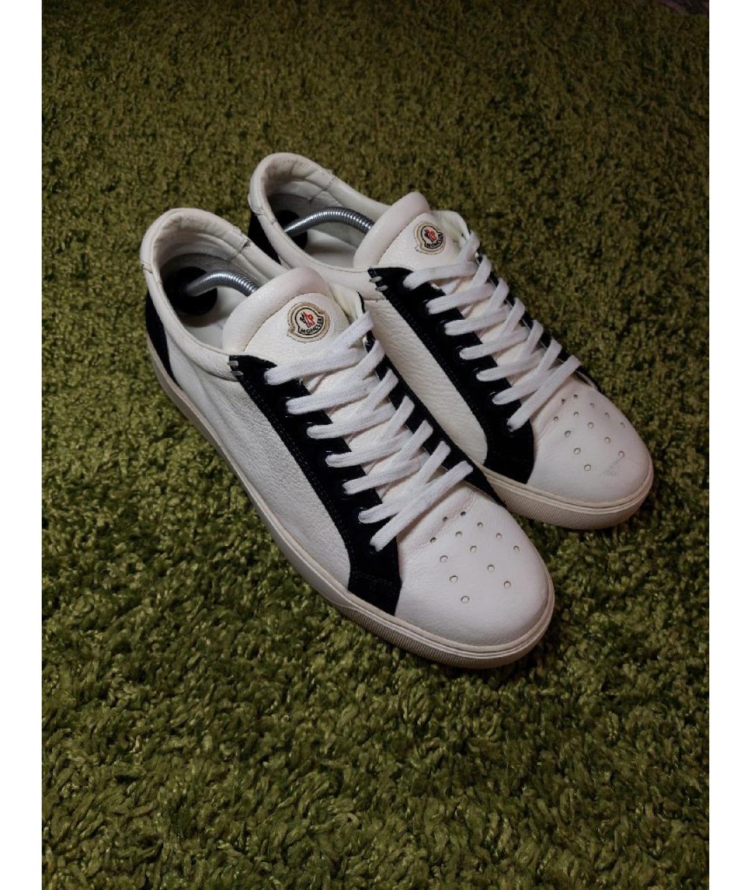 MONCLER Белые кожаные низкие кроссовки / кеды, фото 2