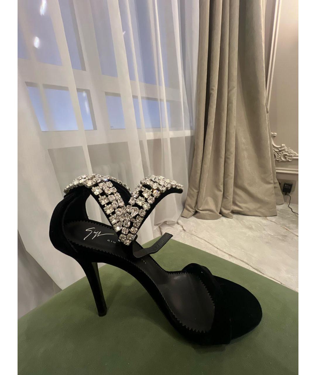 GIUSEPPE ZANOTTI DESIGN Черные бархатные босоножки, фото 5