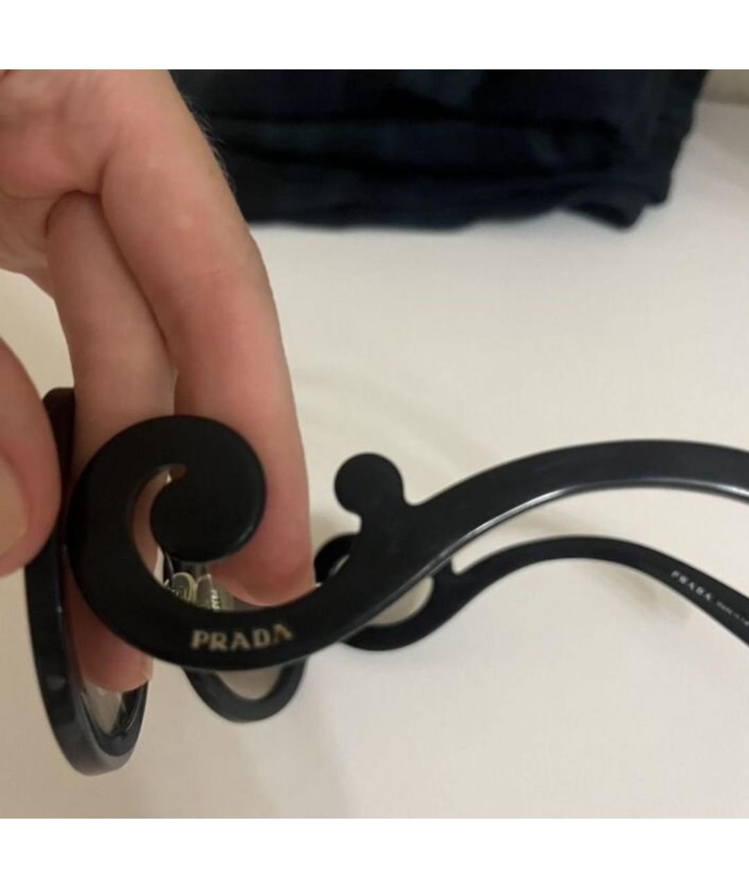 PRADA Черные пластиковые солнцезащитные очки, фото 6