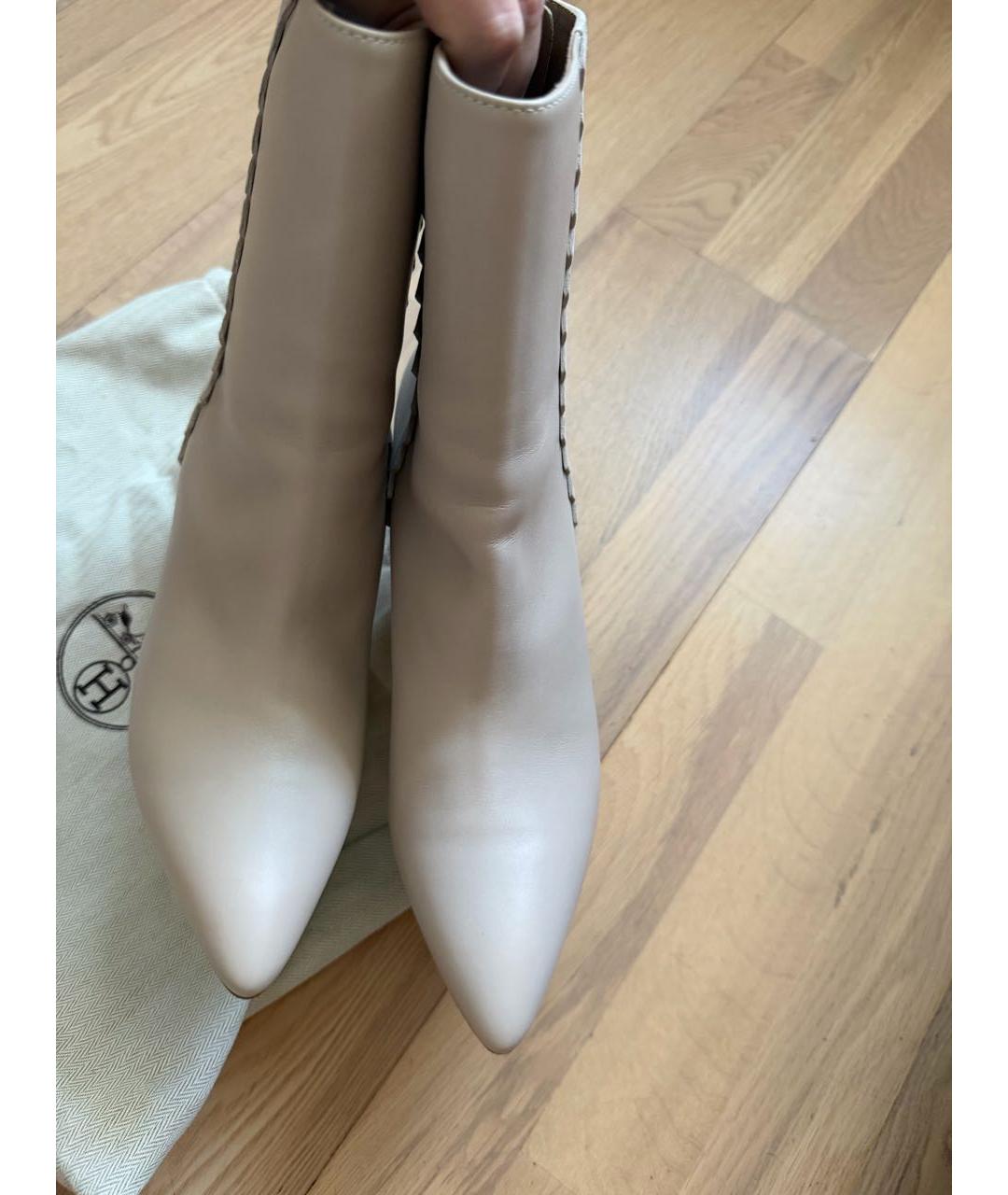 HERMES Бежевые замшевые ботильоны, фото 2