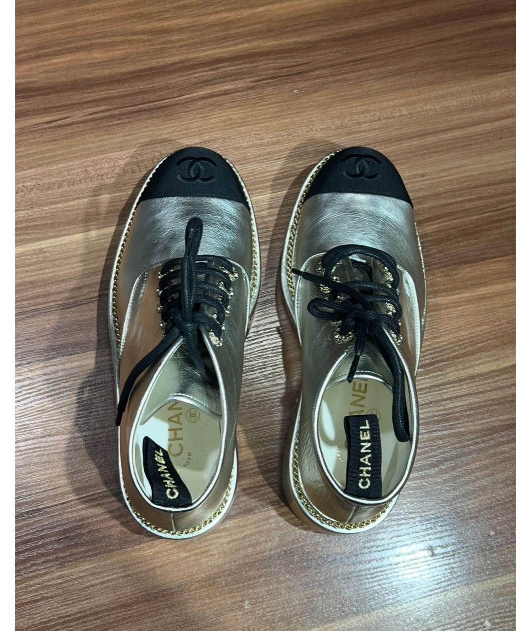 CHANEL Золотые кожаные брогги и оксфорды, фото 3