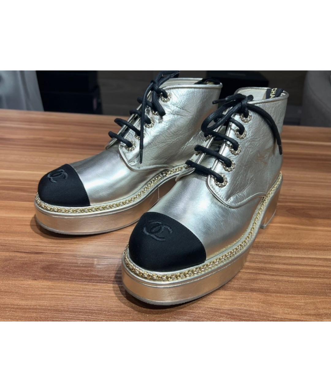 CHANEL Золотые кожаные брогги и оксфорды, фото 4