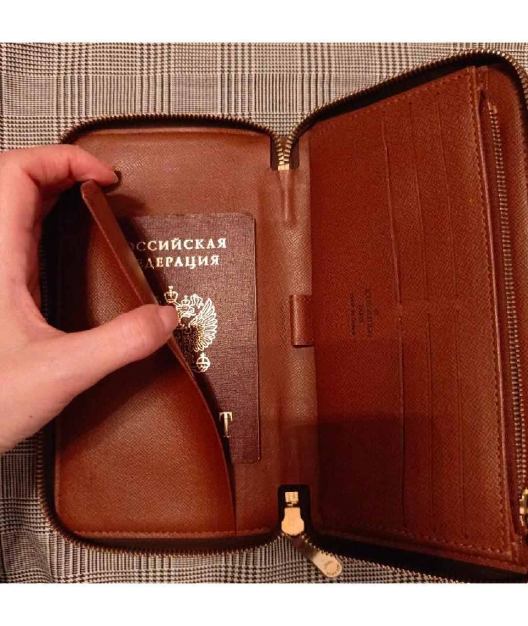 LOUIS VUITTON Коричневый кошелек, фото 5