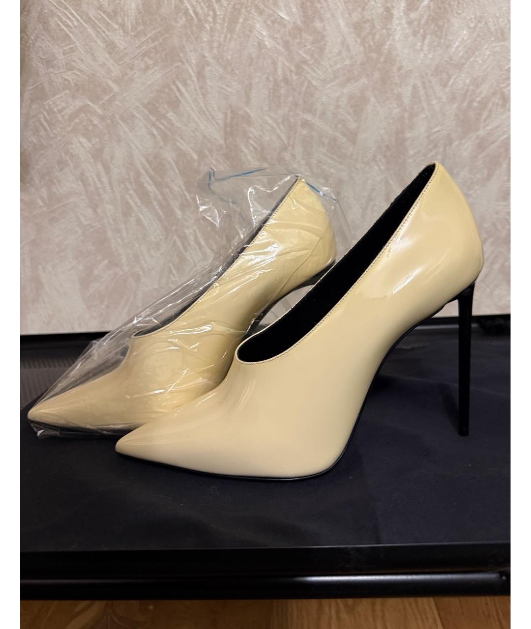 SAINT LAURENT Бежевые туфли из лакированной кожи, фото 5