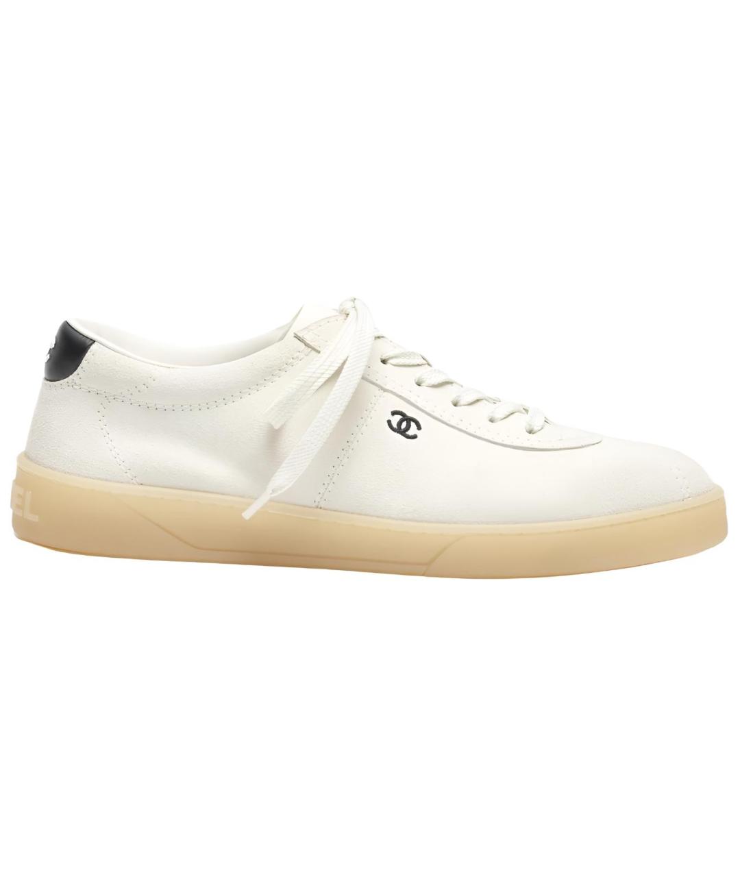 CHANEL Белые замшевые кеды, фото 1