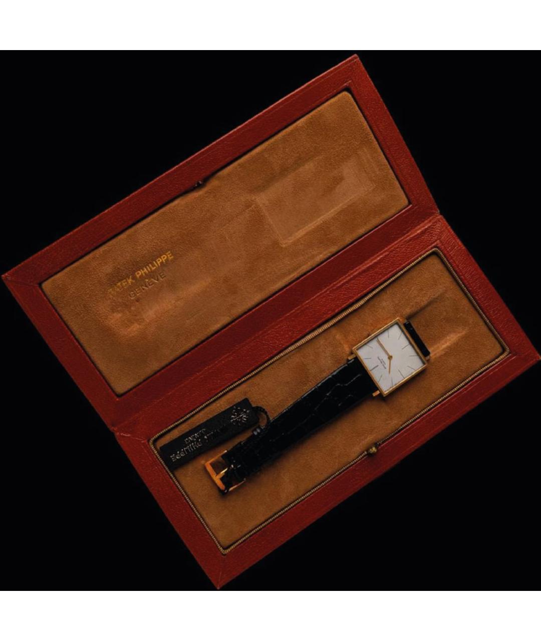 PATEK PHILIPPE Черные часы из желтого золота, фото 5