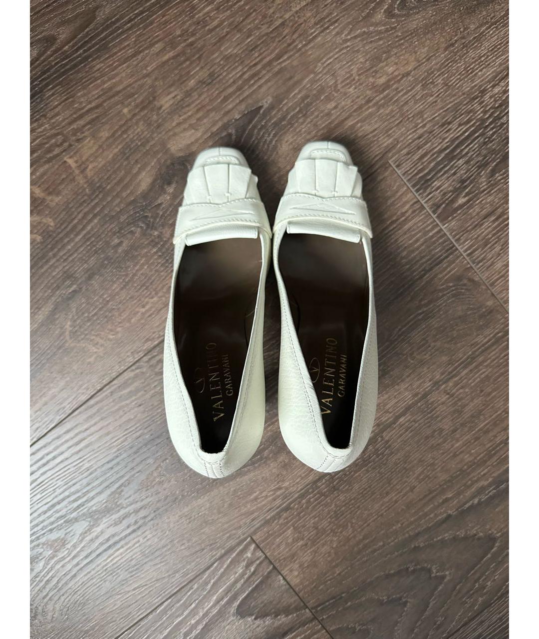 VALENTINO Белые кожаные туфли, фото 3