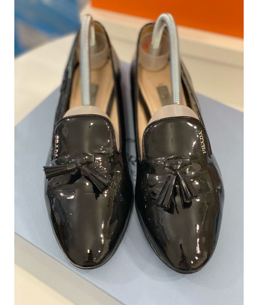 PRADA Черные лоферы из лакированной кожи, фото 2