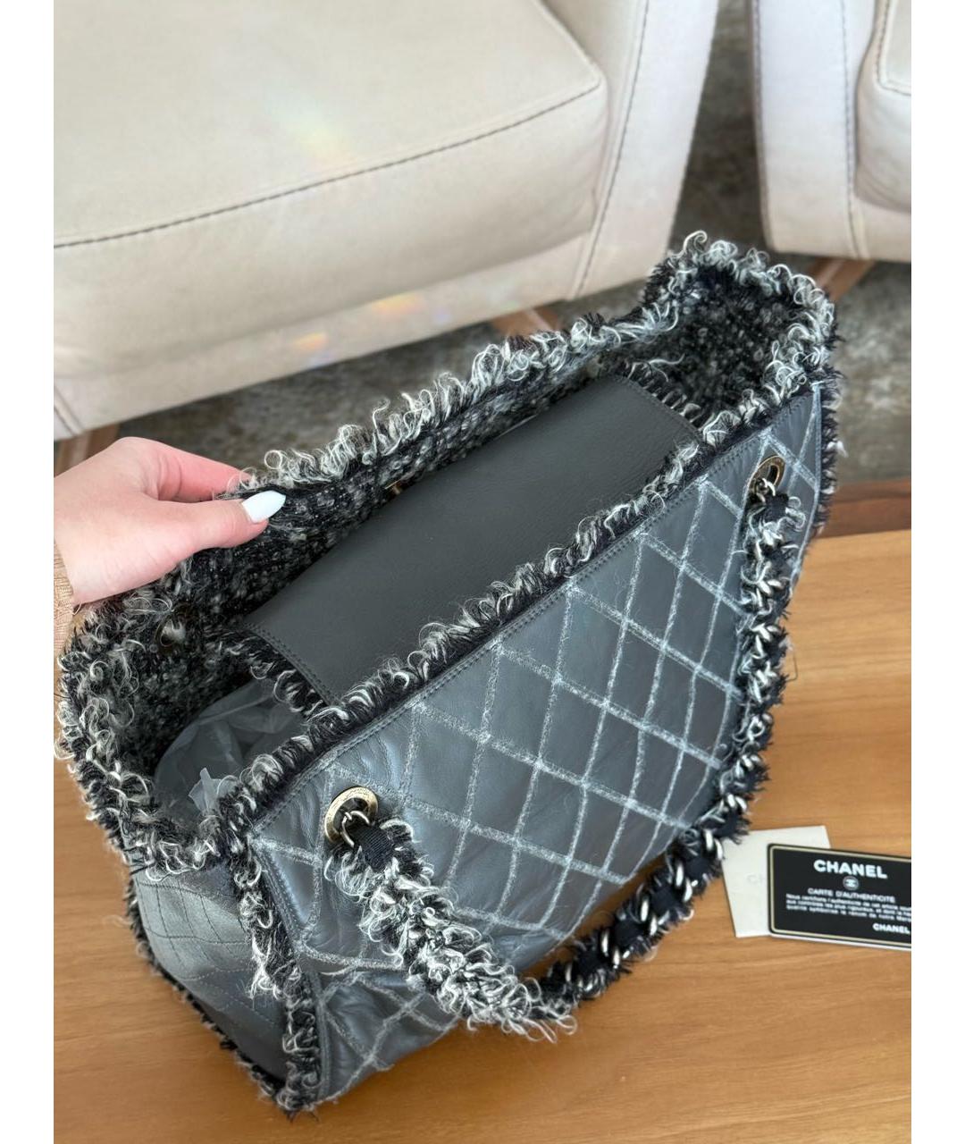 CHANEL Серая кожаная сумка тоут, фото 4