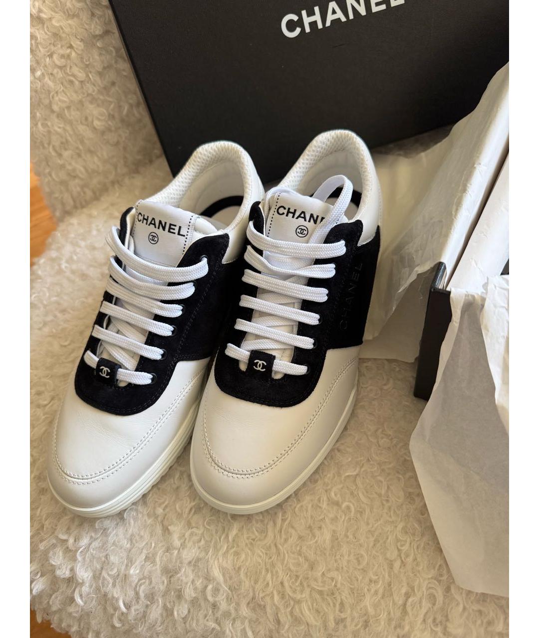 CHANEL Белые кожаные кроссовки, фото 4