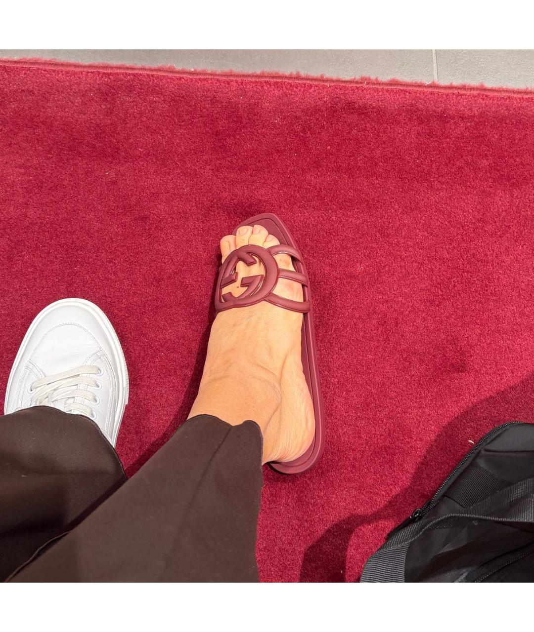 GUCCI Бордовые резиновые шлепанцы, фото 7