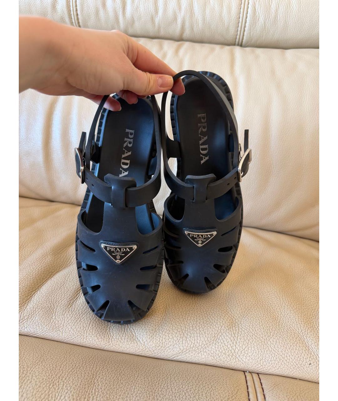 PRADA Черные резиновые сандалии, фото 7