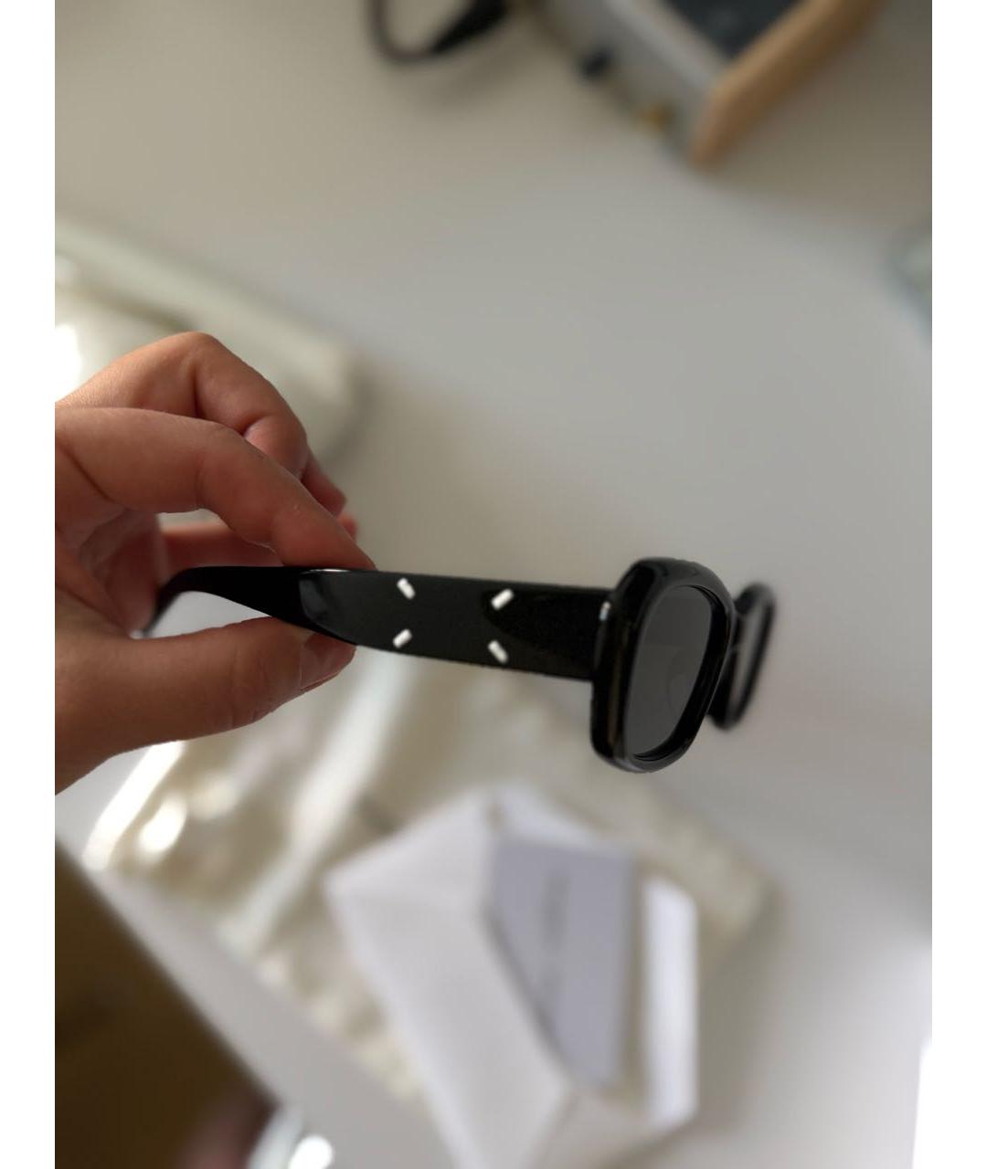 MAISON MARGIELA Черные пластиковые солнцезащитные очки, фото 7